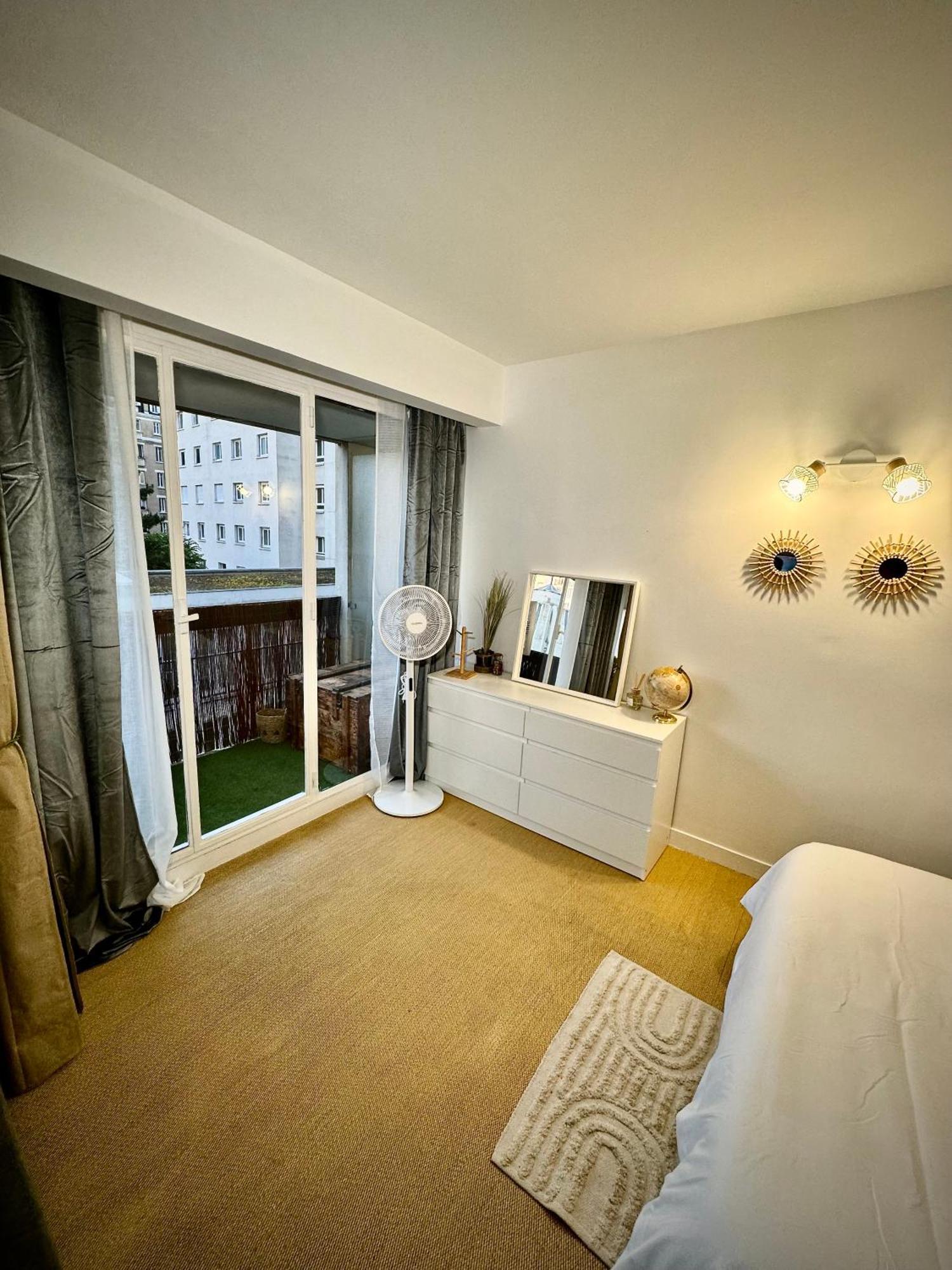 Appartement Avec Piscine Paris Eksteriør billede